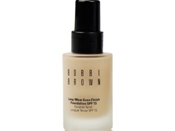 Bobbi Brown Long Wear Even Finish Foundation SPF 15 1