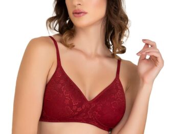 Clovia Women's Lace Padded Non-Wired Bra