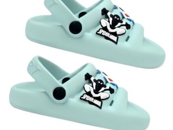 Unisex-Child Kids Classic Ultra Soft Clogs/Sandals with Adjustable Back Strap, Comfortable Lightweight Stylish Anti-Skid Indoor & Outdoor Casual Slip-On Mules (White, UK Footwear Size System, Little Kid, Numeric, Narrow, 4)